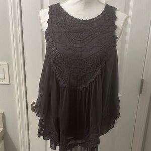 Lace Yoke Deep gray  Sleeveless Camisole Top